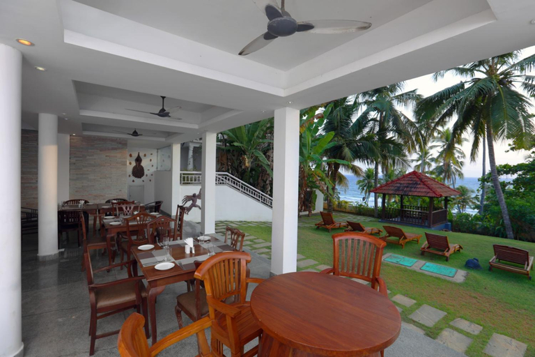 Food & Drinks 4, Tom's Inn Premium, Thiruvananthapuram