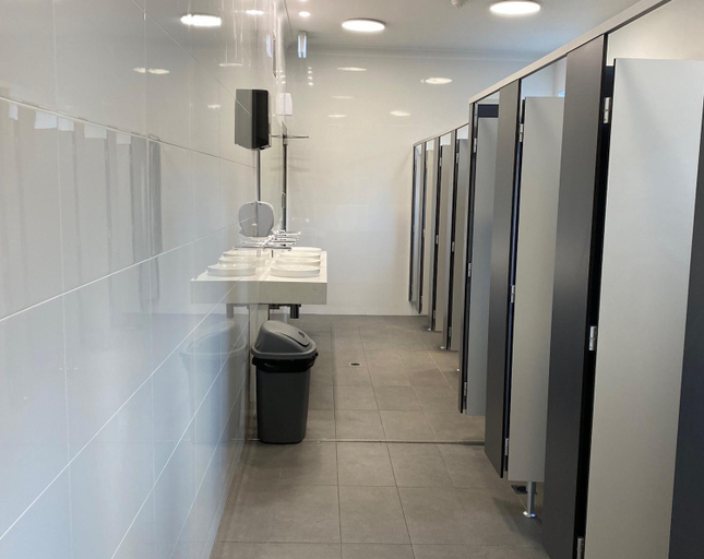 Bathroom 4, Coolangatta Sands Hotel, Gold Coast