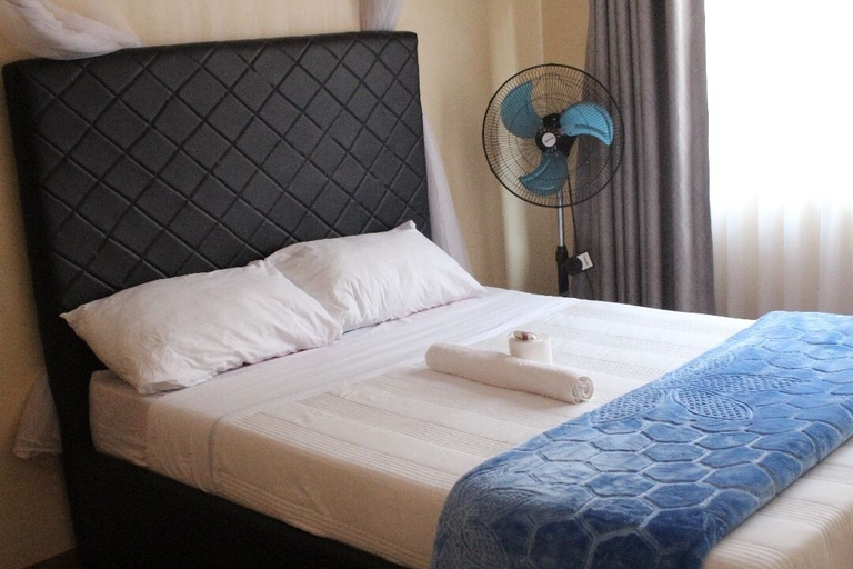 Others 5, Eco-House, Lilongwe City