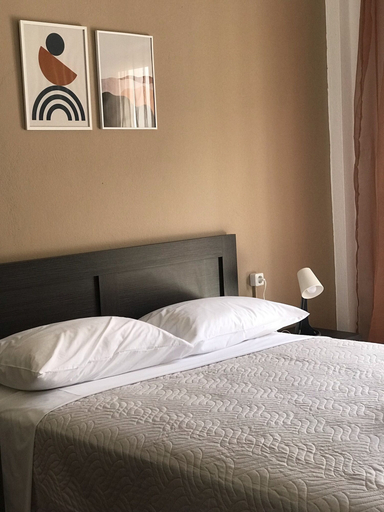 Bedroom 4, Midway Point Apts, Crete