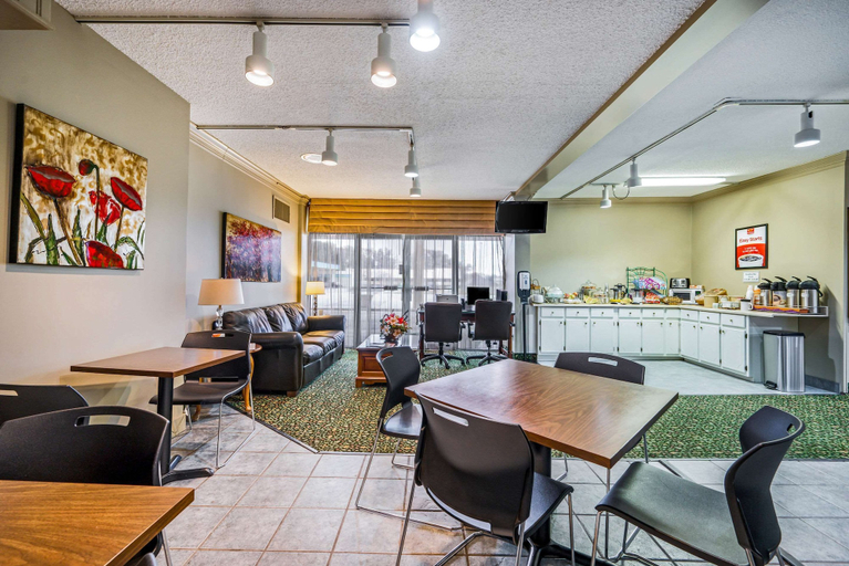 Food & Drinks 5, Econo Lodge Corinth, Alcorn