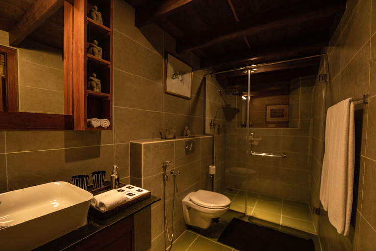Bathroom 3, Nyne Hotels Landesi - Galle Fort, Galle Four Gravets