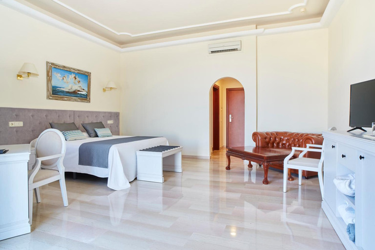 Bedroom 3, Grand Hotel Palladium Santa Eulalia del Rio, Baleares