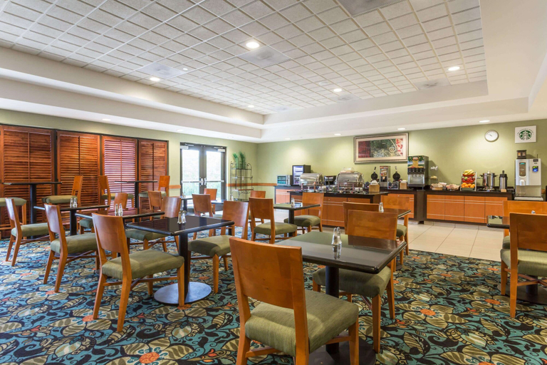Food & Drinks 5, Wingate by Wyndham Richmond Short Pump, Henrico