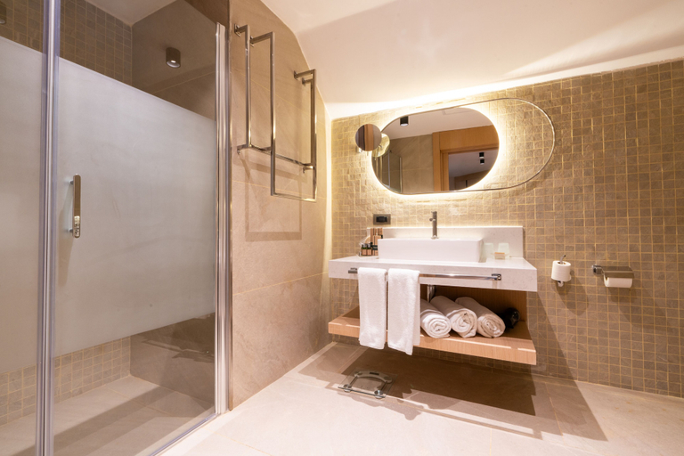 Bathroom 5, Megasaray Mount Erciyes, Develi