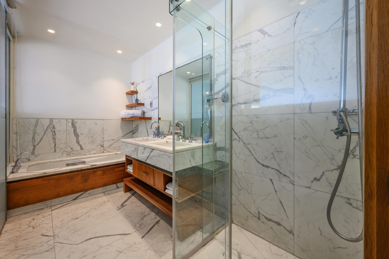 Bathroom 5, Royal Beach Eilat Hotel by Isrotel Exclusive, Aqaba