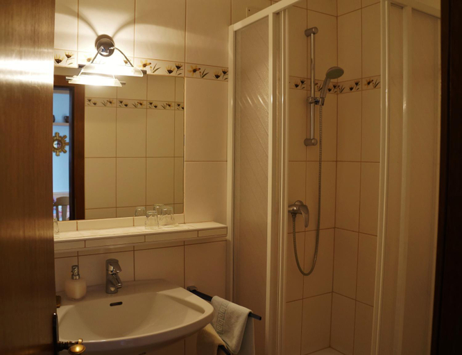 Bathroom 3, Landhaus Gletschermuhle, Sankt Johann im Pongau