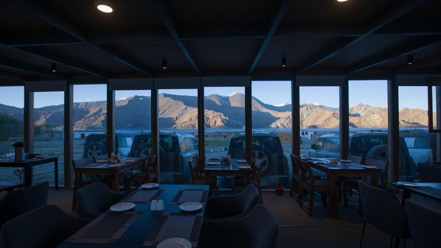 Public Area, The Merak, Leh
