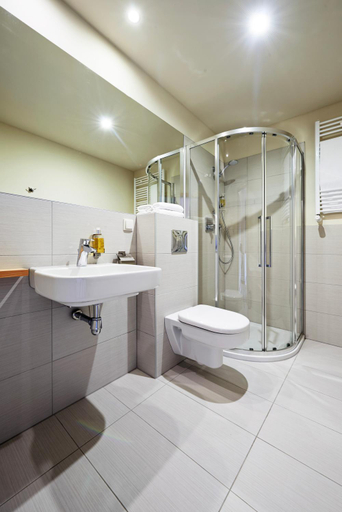 Bathroom 5, Cristal Resort Szklarska Poreba, Jelenia Góra