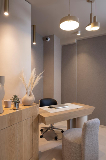 Public Area 4, Hôtel Beige, Paris
