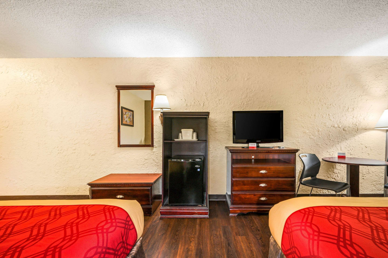 Bedroom 3, Econo Lodge Corinth, Alcorn