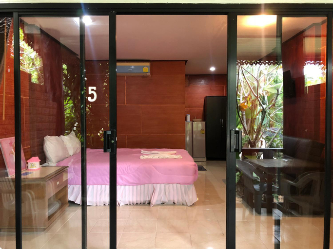 Bedroom 8