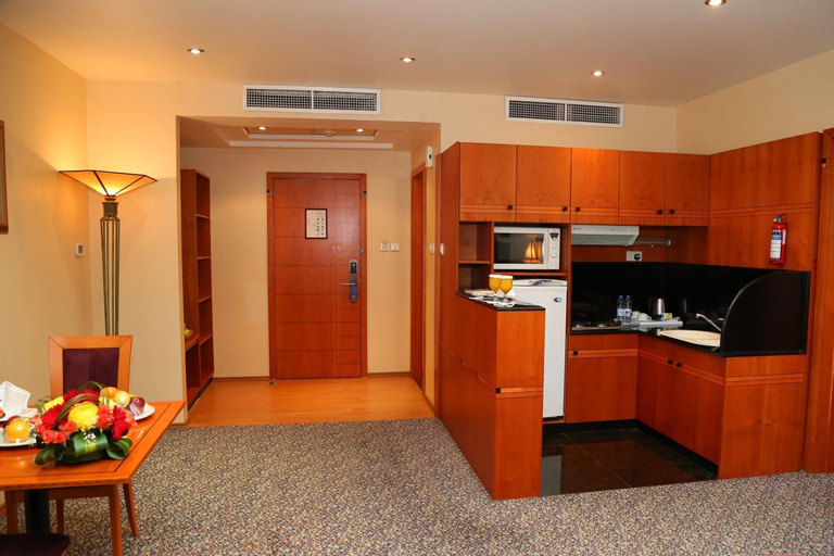 Dining Room 15