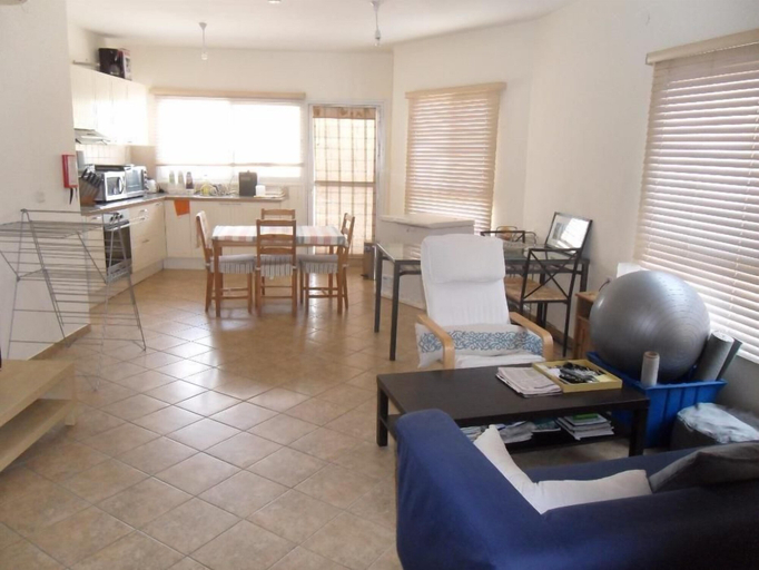 Food & Drinks 5, Apartamento Alvalade, Maianga