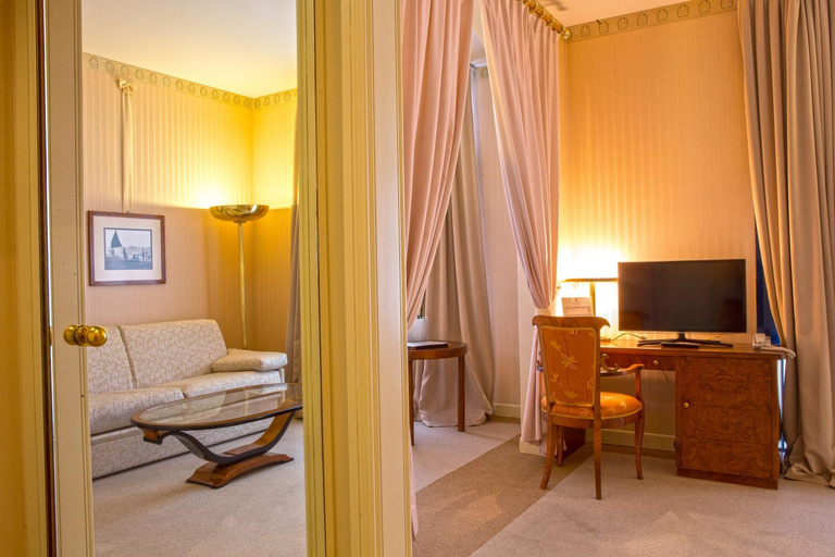 Others 5, Grand Hotel Astoria, Gorizia