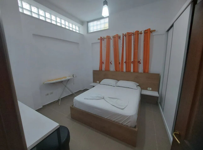 Bedroom 3, Bral Currila Peaceful Beachfront Apt, Durrësit