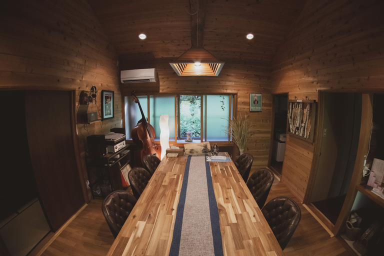 Azumino Salon, Azumino