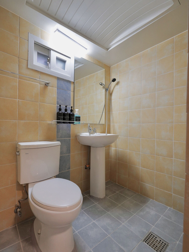 Bathroom 5, J5 Hostel Dongdaemun, Jongno