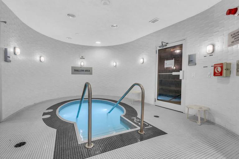 Sport & Beauty 3, Stallion Suites Opp CN Tower & Scotiabank Arena, Toronto