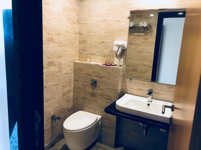 Bathroom 5, St Laurn-The Spiritual Resort, Ahmadnagar