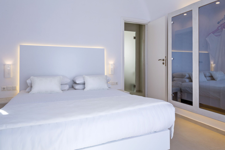 Bedroom 4, Art Hotel Santorini, South Aegean