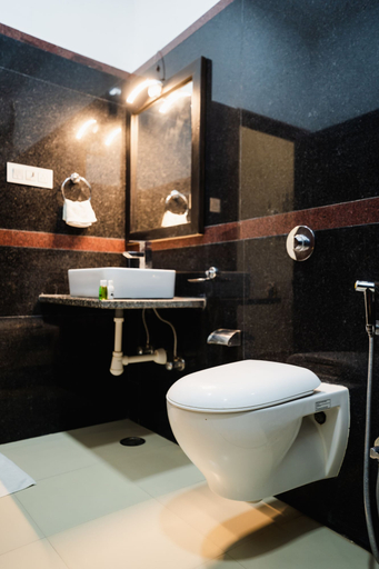 Bathroom 2, The Golden House, Jaisalmer