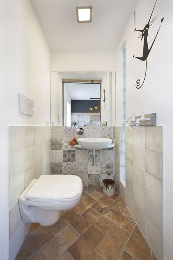 Bathroom 2, Karme House, Napoli