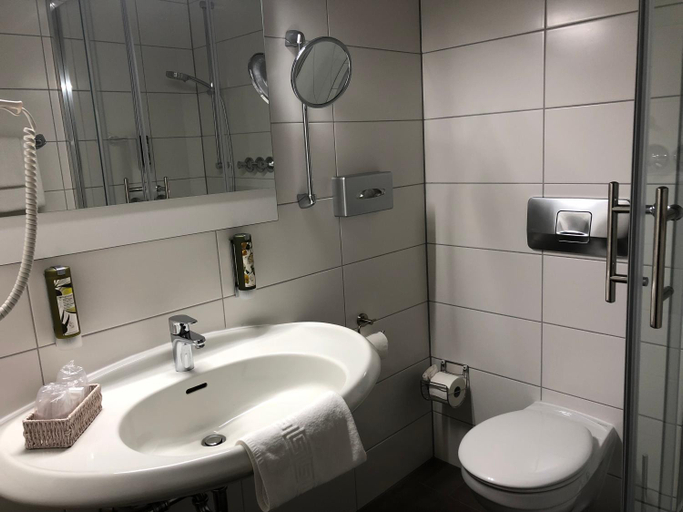 Bathroom 5, Engel, Bad Kreuznach