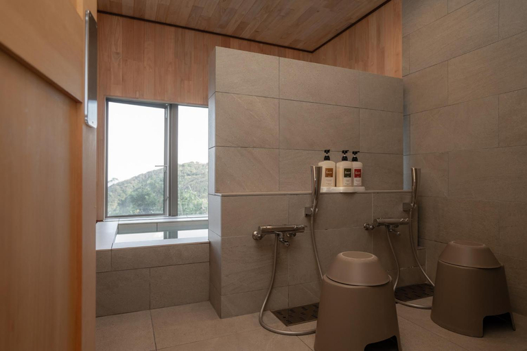 Bathroom 4, Gardenvilla Shirahama Resort Hotel, Shimoda