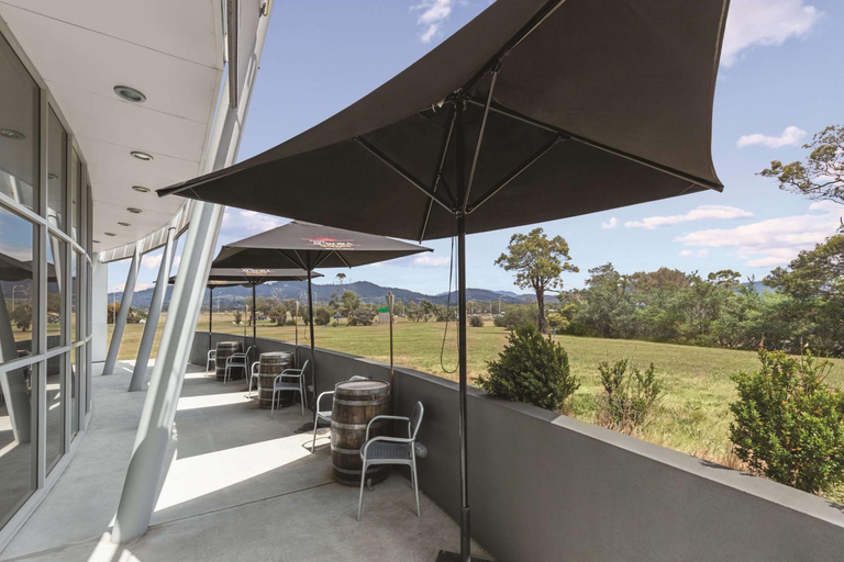 Food & Drinks 5, Mantra Hobart Airport, Clarence