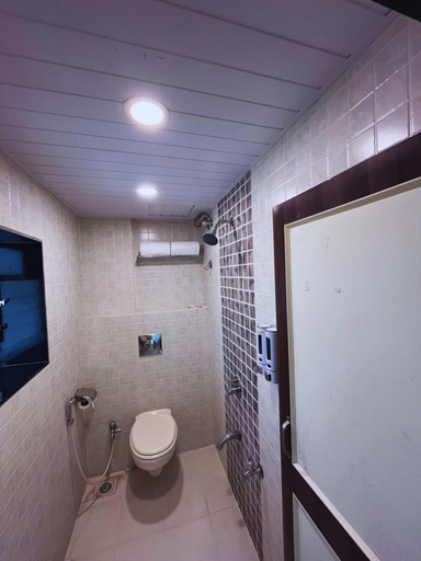 Bathroom 4, Olive Tree Resort, Pune