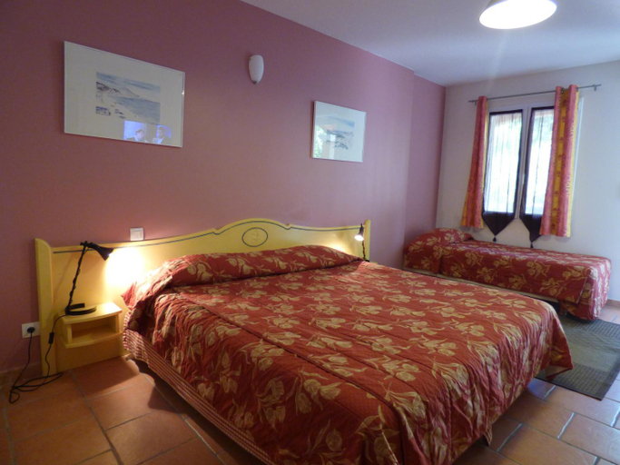 Bedroom 2, Court-Inn Aqua, Vaucluse