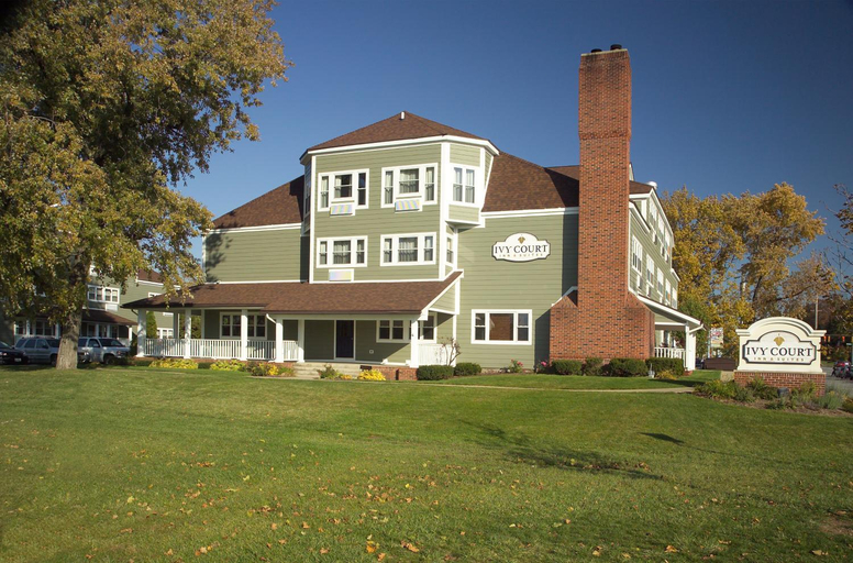 Exterior & Views 2, Ivy Court Inn & Suites, Saint Joseph
