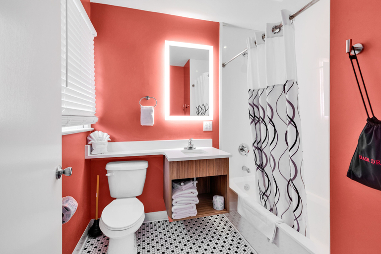 Bathroom 4, Holiday Shores, Horry