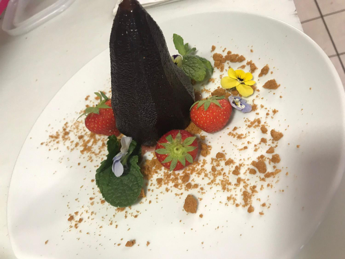Food & Drinks 5, Auberge de Mourjou, Cantal