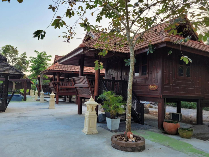 Others 2, Ruen Thai Ampawa Resort, Amphawa