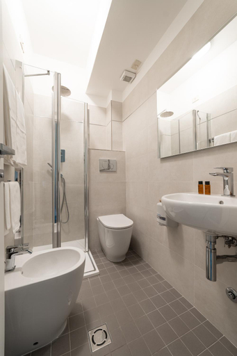 Bathroom, Hotel La Vela, Perugia
