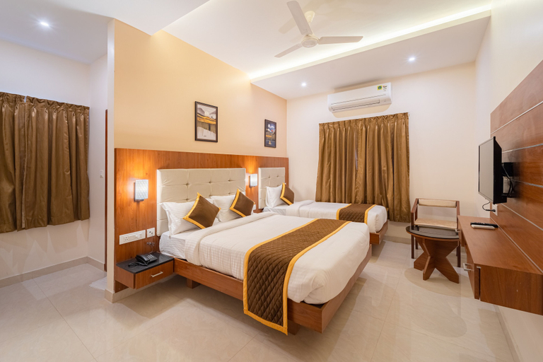 Bedroom 2, Welcome Grand Residency, Puducherry