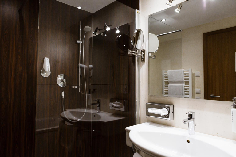 Bathroom 2, Kapeller, Innsbruck
