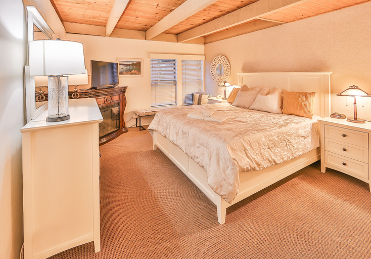 Bedroom 3, Lakefront Townhouse-minutes to ski in Heavenly, El Dorado
