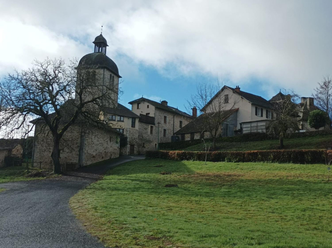 Exterior & Views, Auberge de Mourjou, Cantal