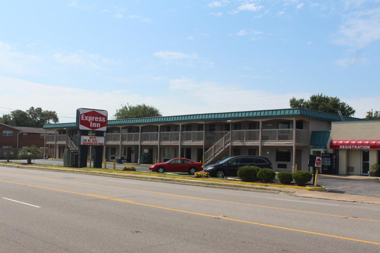 Exterior & Views, Express Inn, Norfolk