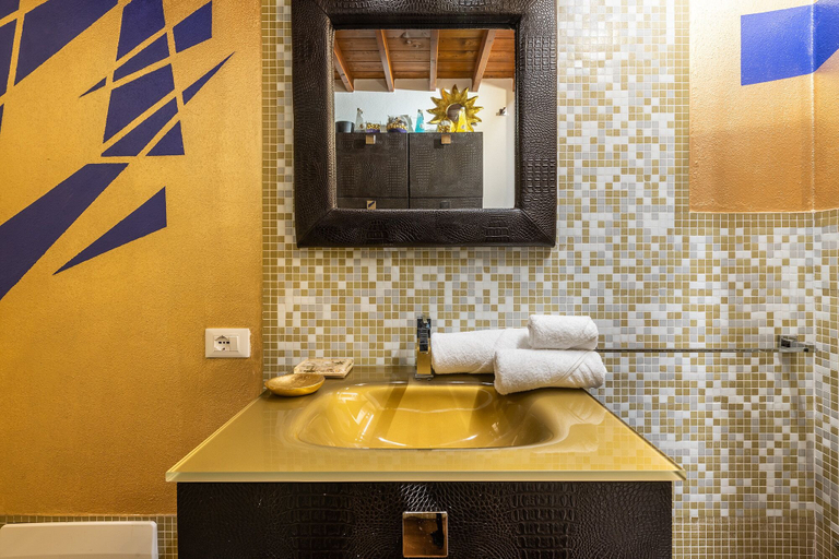 Bathroom 3, Suite Martini al Castello, Cagliari