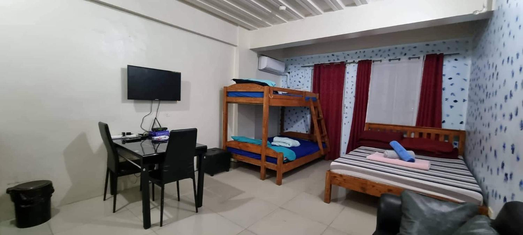 Others 3, Mhavic family room ,group friend good for 6 guest, Parañaque