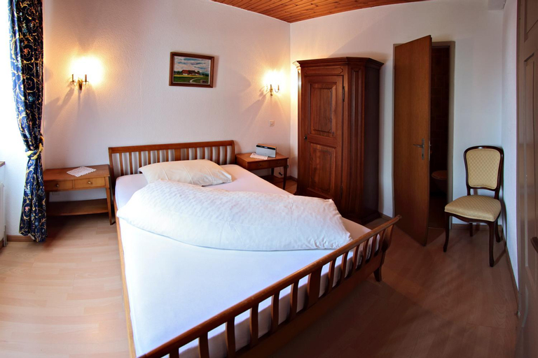 Bedroom 2, Gasthof National, Lebern