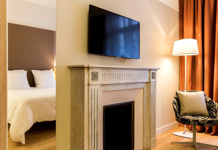 Bedroom 3, Hotel Oceania Le Metropole, Hérault