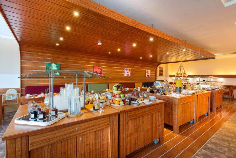 Food & Drinks 5, Hotel City, Villach