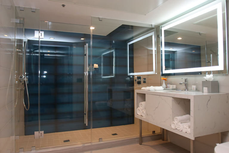 Bathroom 4, BLVD Hotel and Studios Universal-Hollywood, an Ascend Collection Hotel, Los Angeles