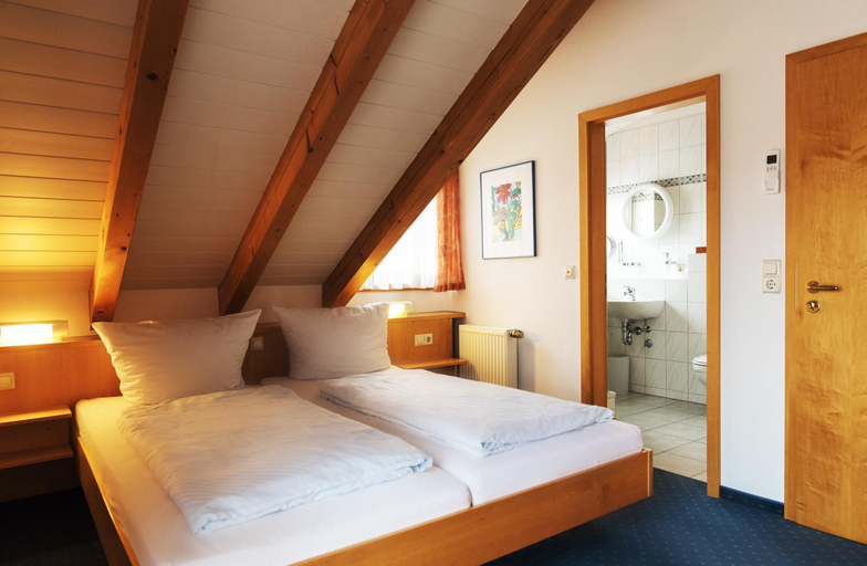 Bedroom 2, Sporthotel Schonblick, Bodenseekreis