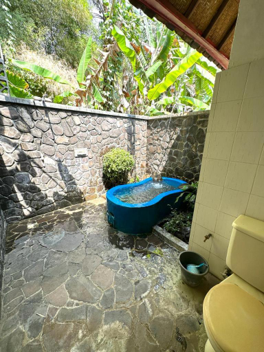 Bathroom 2, Pondok Wisata Grya Sari Hotel, Buleleng